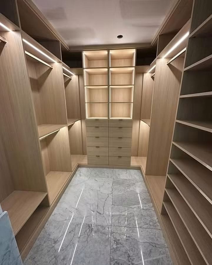 Dressing sur mesure fabriqué par RSS Studio